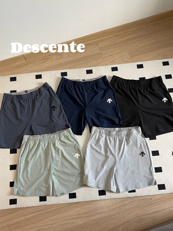 Descente迪桑特 男士戶外與城市休閑於一體的男士梭織速幹短褲  沙灘褲 速乾短褲