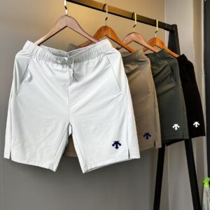 Descente迪桑特立體標 夏新品 五分褲運動速幹短褲 男女同款速乾短褲 梭織速乾短褲